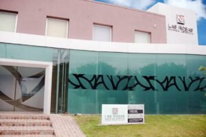 Clínicas en Colonia Las Rosas, Argentina: Guía de Centros Médicos y Servicios