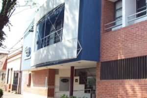 Centro de Enfermedades Renales 6 Centro de Enfermedades Renales