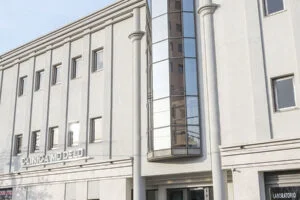 Clínica Modelo 2 Clínica Modelo